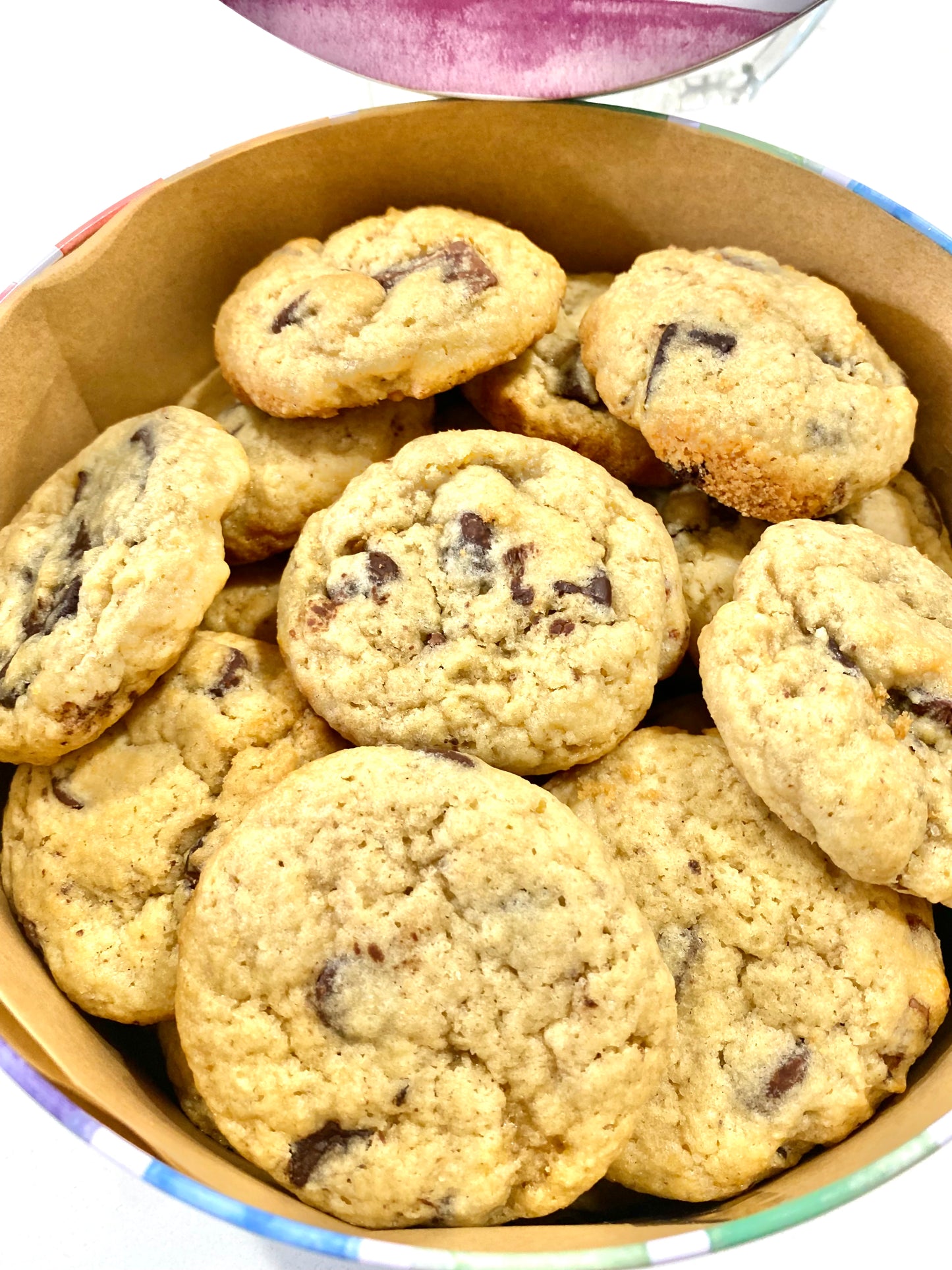 Classic Chocolate Chip Cookie Tin (1 lb)