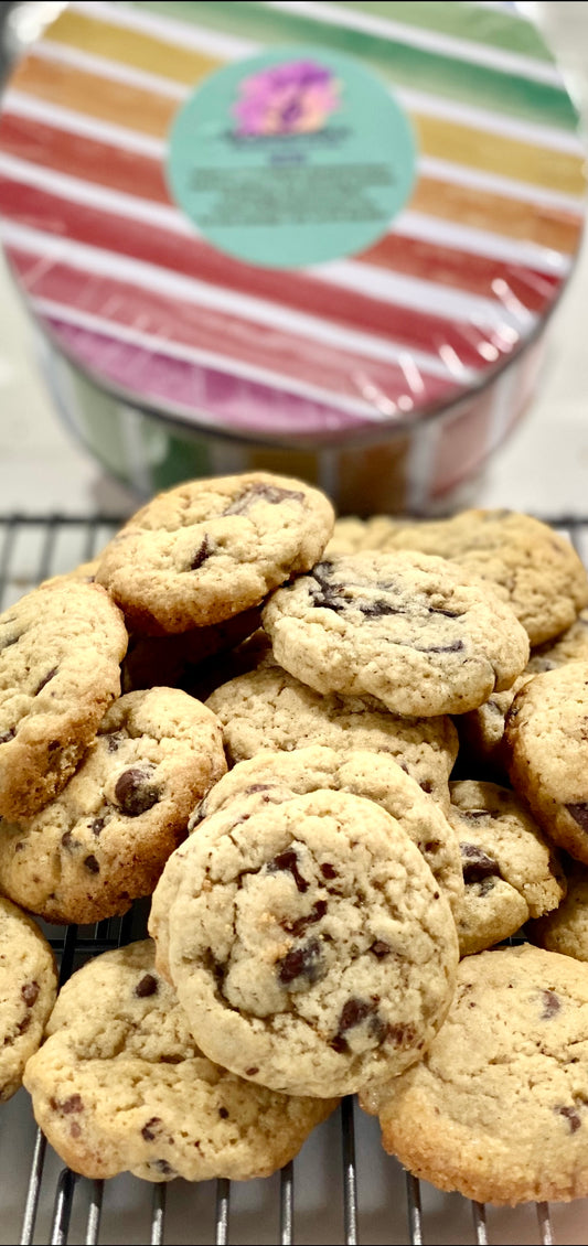 Classic Chocolate Chip Cookie Tin (1 lb)